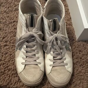 ShuShop Women's Sneakers - White and Beige